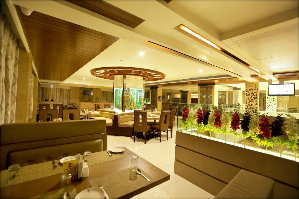 Swagath Grand Suchitra Hotel Hyderabad Værelse billede
